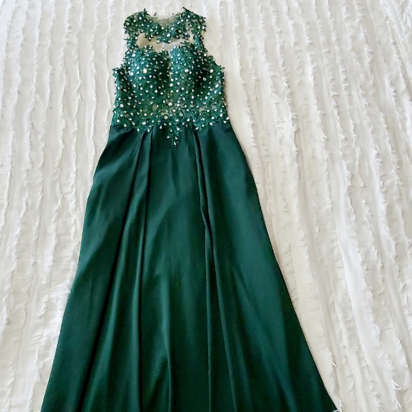 Hebeos Prom Beading/Sequins Dress - Picture 8 of 8